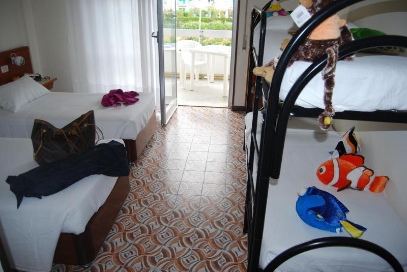 Hotel River Palace Terracina Exterior foto